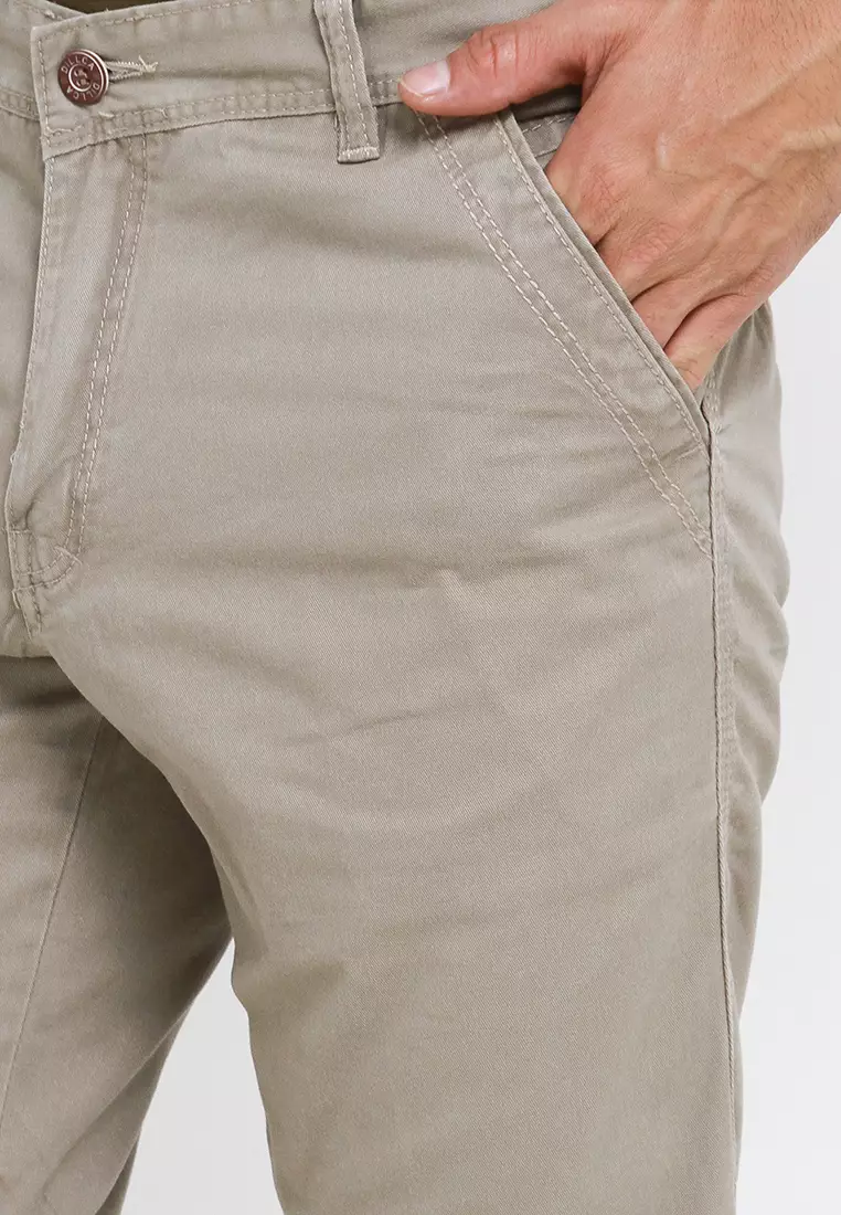 Dillca X Batik Rizqina Cotton Chino Short Moca