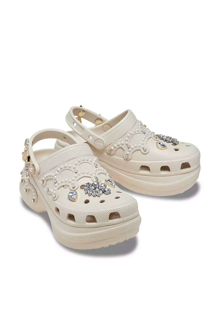 Crocs Women Bae Pinnacle Embellished Clog - Frappe