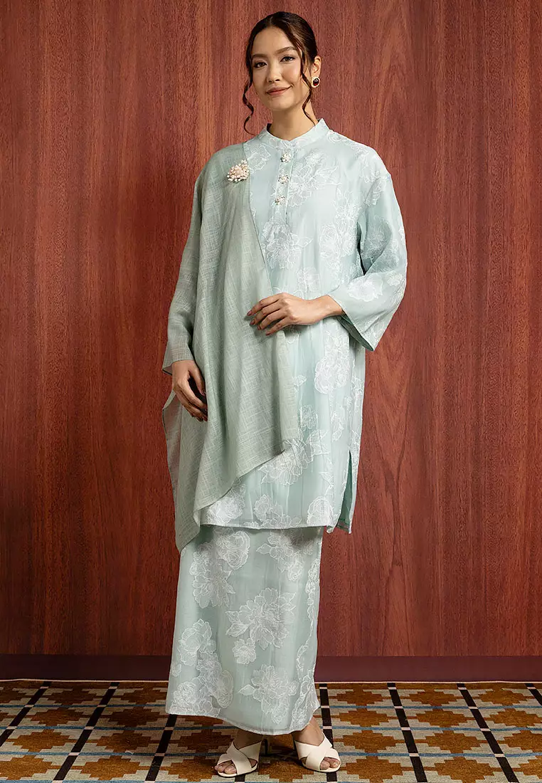 NARITA KURUNG SET WITH SHAWL
