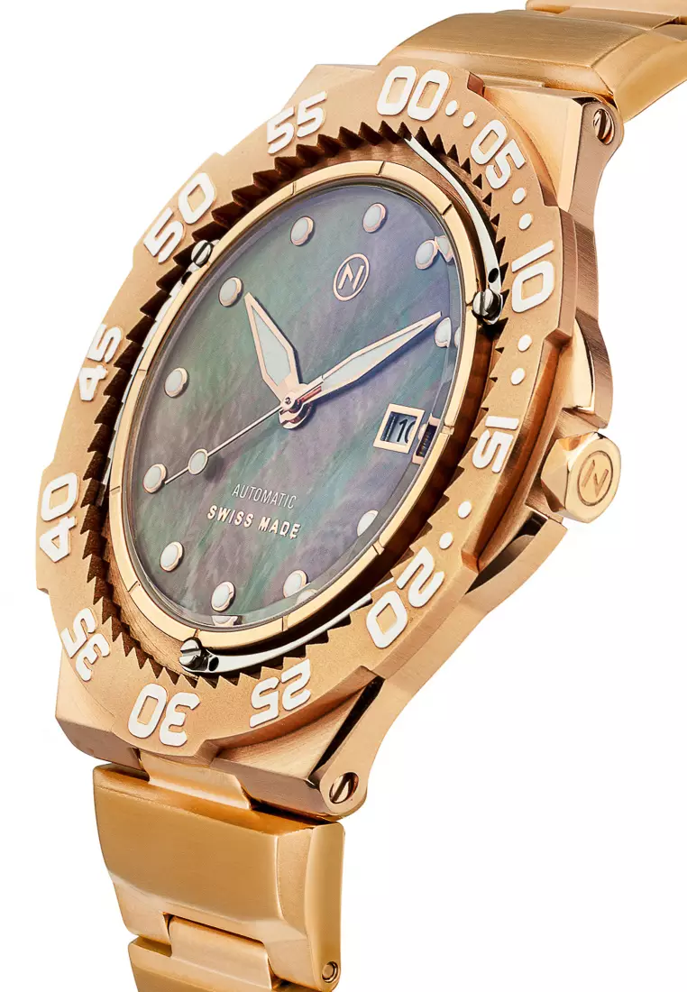 Gold hot sale diving watch