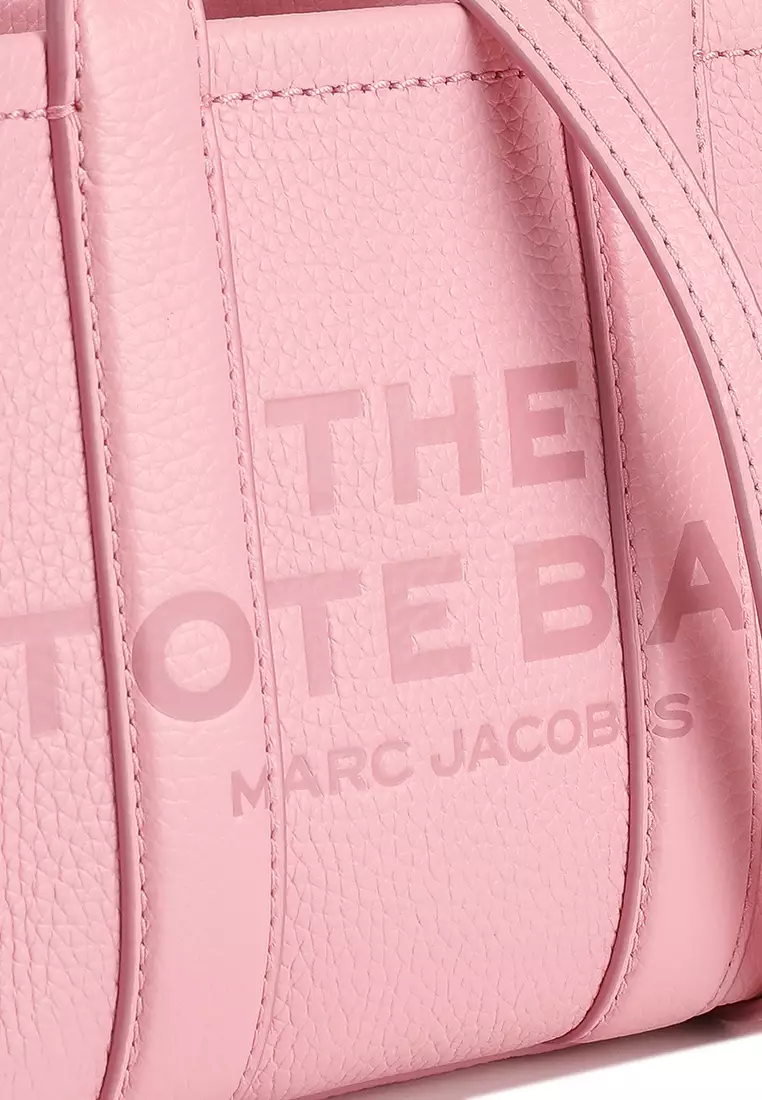 ★追跡&関税込【MARC JACOBS】The Crossbody Tote Buy Marc Jacobs The Crossbody Tote Bag (nt) 2025 Online | ZALORA