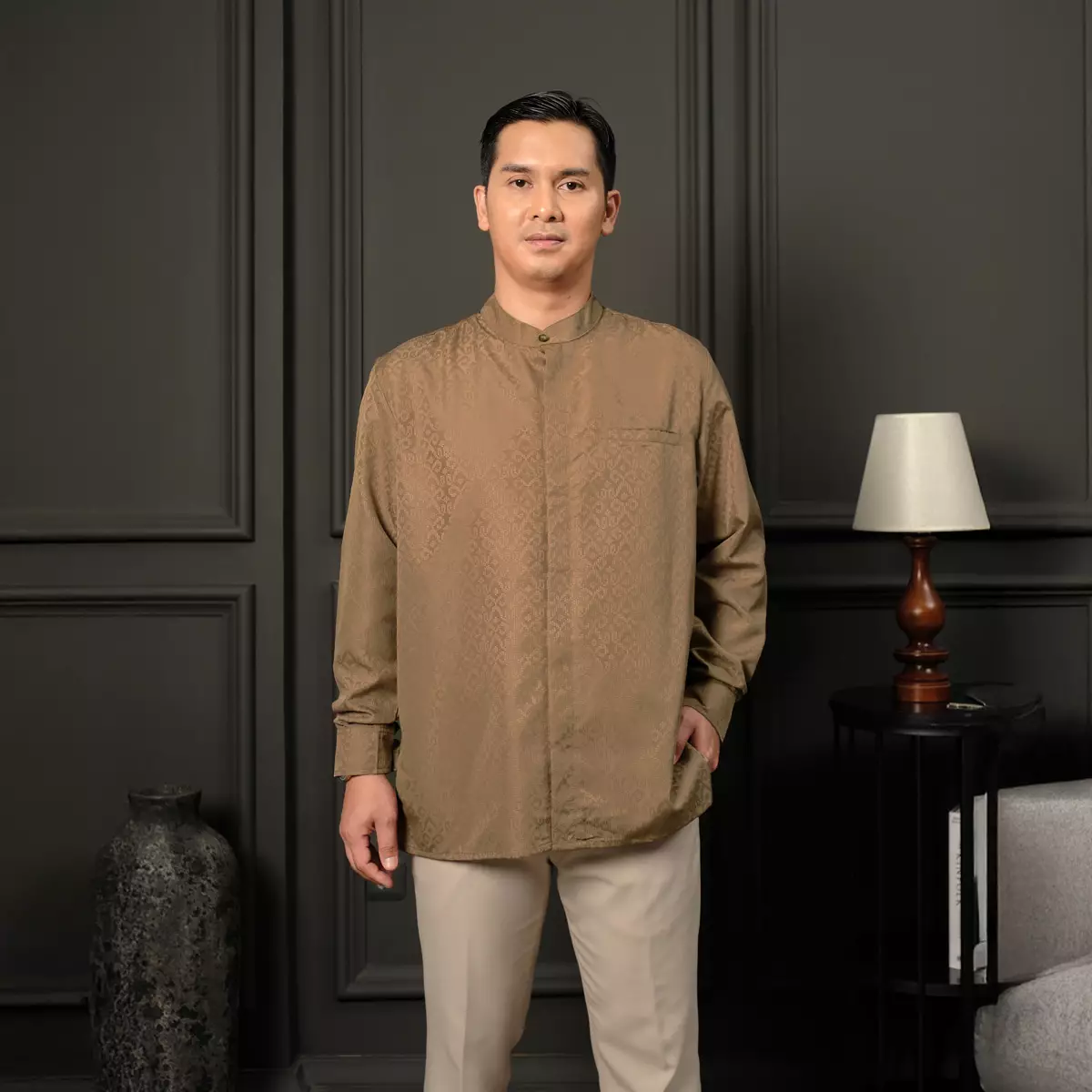 ZM Zaskia Mecca - Kirav Tan Kemeja Koko Pria Lengan Panjang - Teman Serumpun - Edisi Kamboja