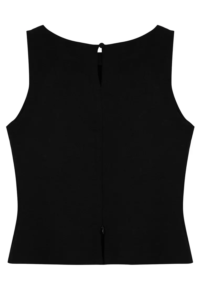 Straight Sleeveless Top