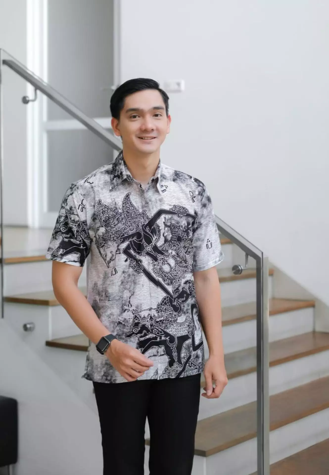Ganda Wayang Kemeja Batik Pria Premium Formal Casual Modern Lengan Pendek WLD