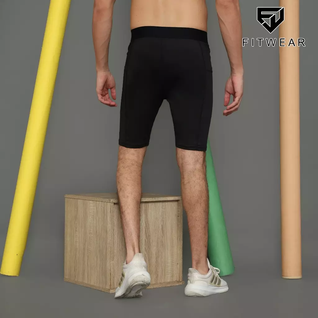Fitwear - Legging Baselayer Pendek Dryfit Pria FITWEAR JUSTIN BASIC POCKET SHORT - BLACK