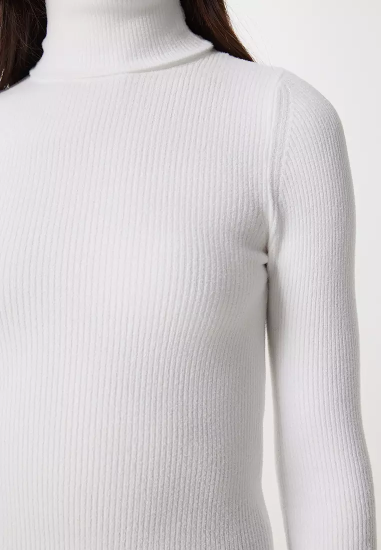 Women's White Turtleneck Stretchy Ribbed Sweater Ns00460