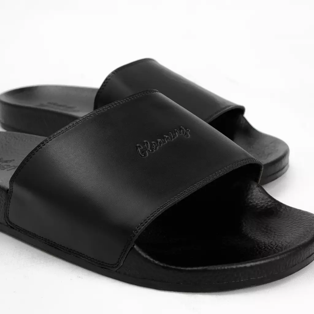 Gloaming Slip On T-Conver Black Sandal Slipper