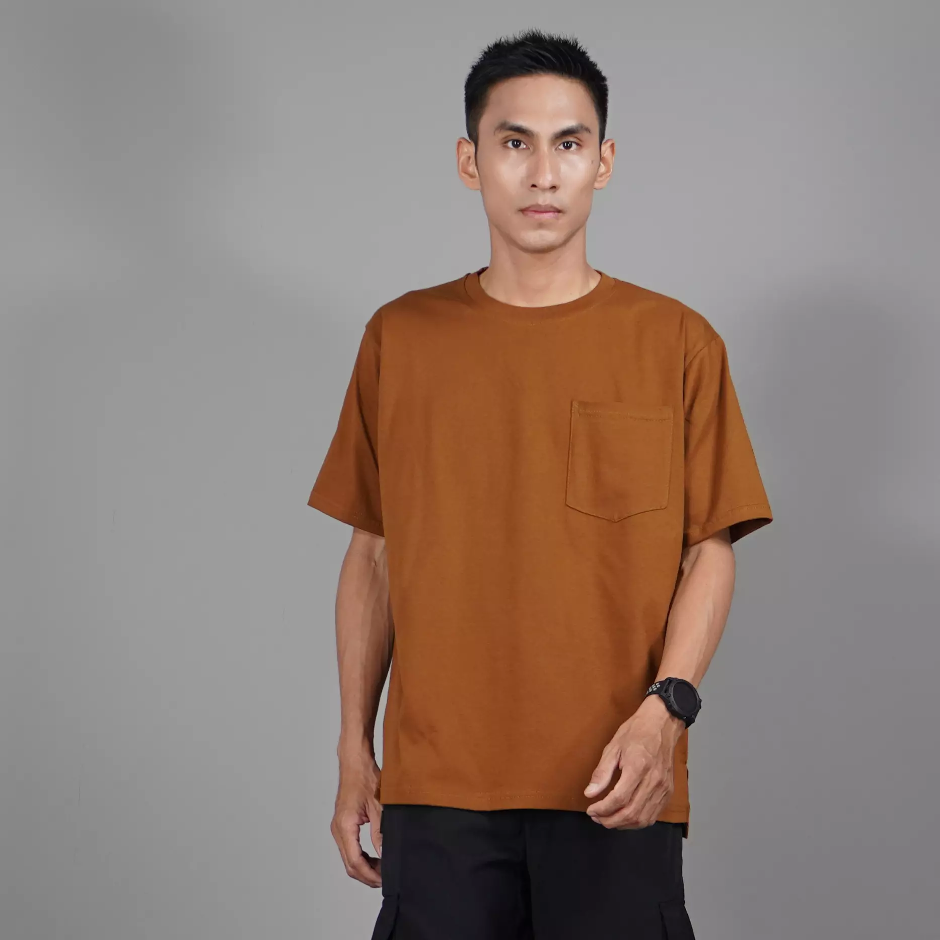  DANIEL Casual T-Shirt Pria Kaos Polos Pria Oversized T-Shirt - Bronze
