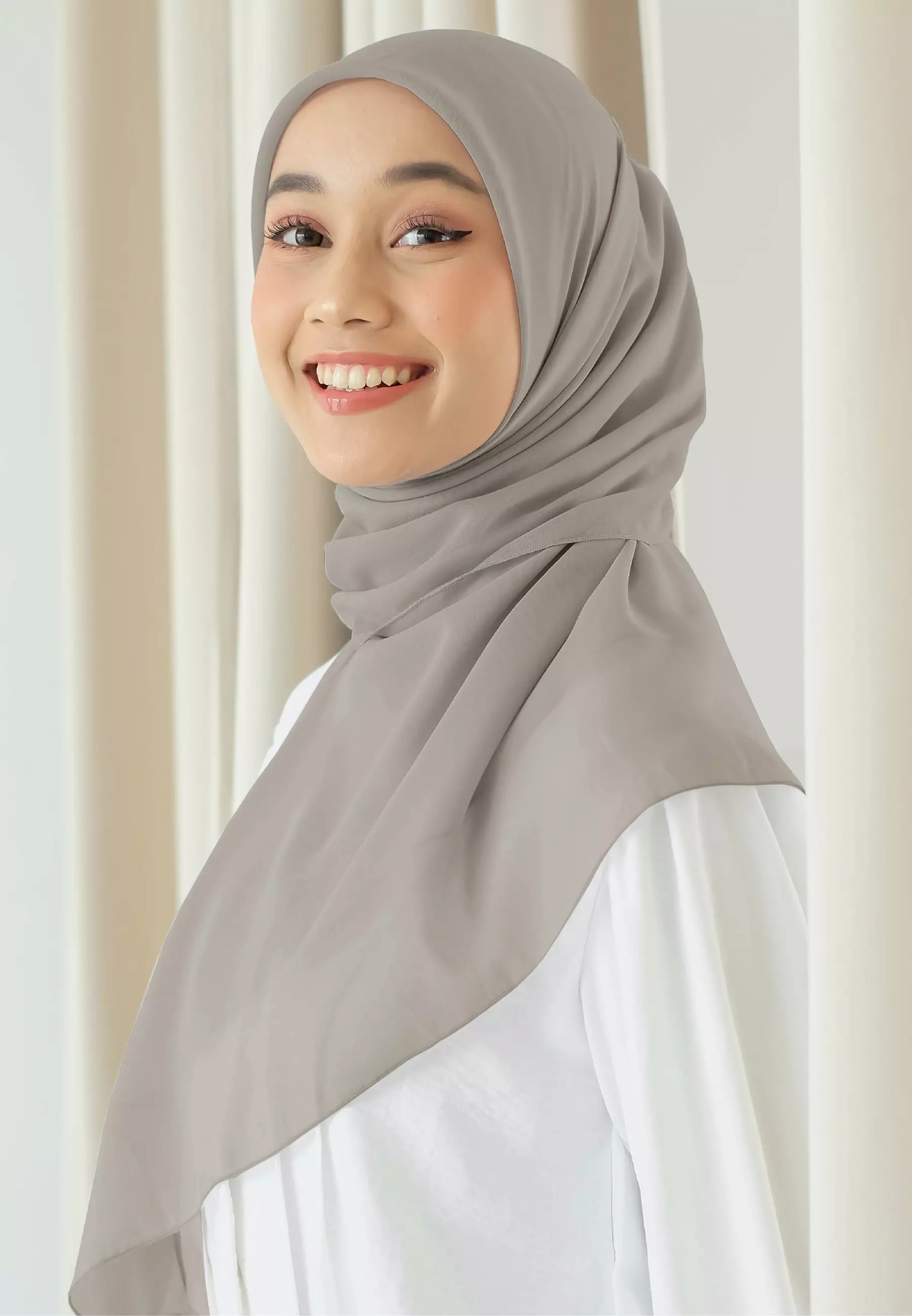 Kirana Paris Plain Japan Moss Gray