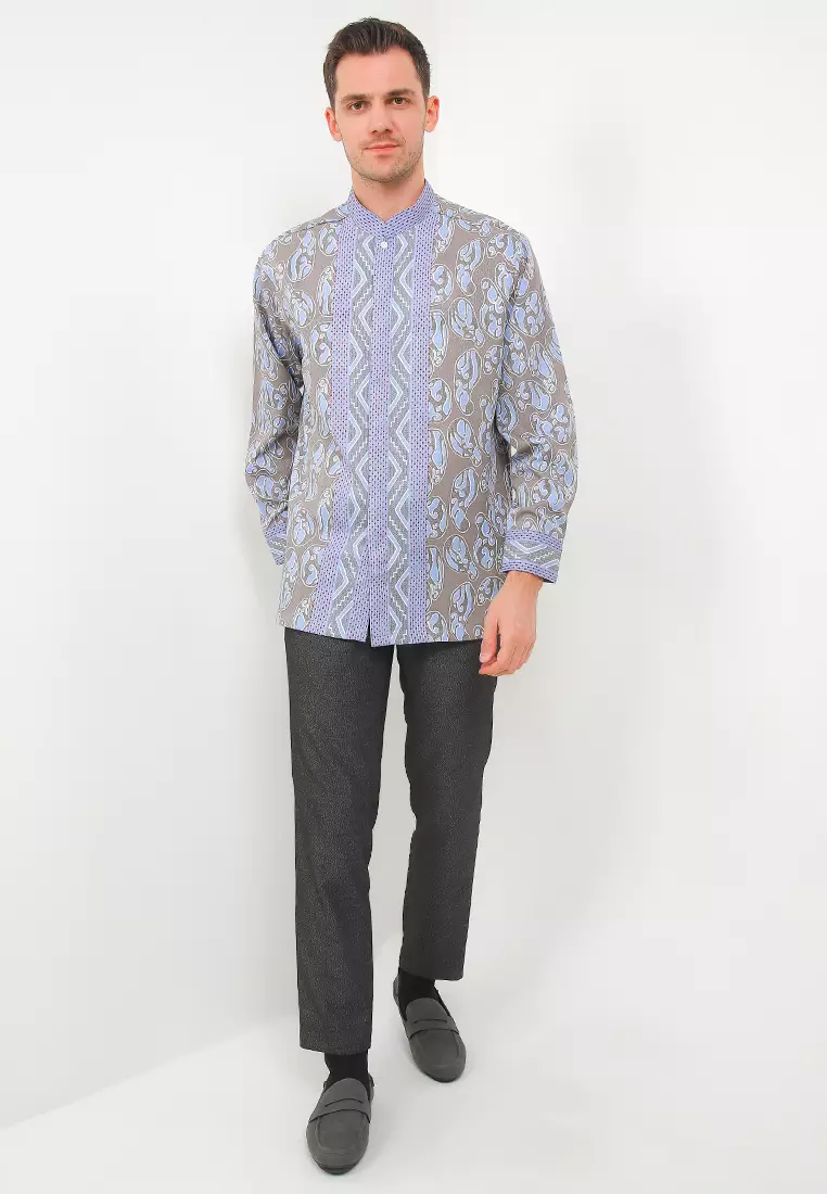Koko Batik Regular Fit Motif Watu Isi
