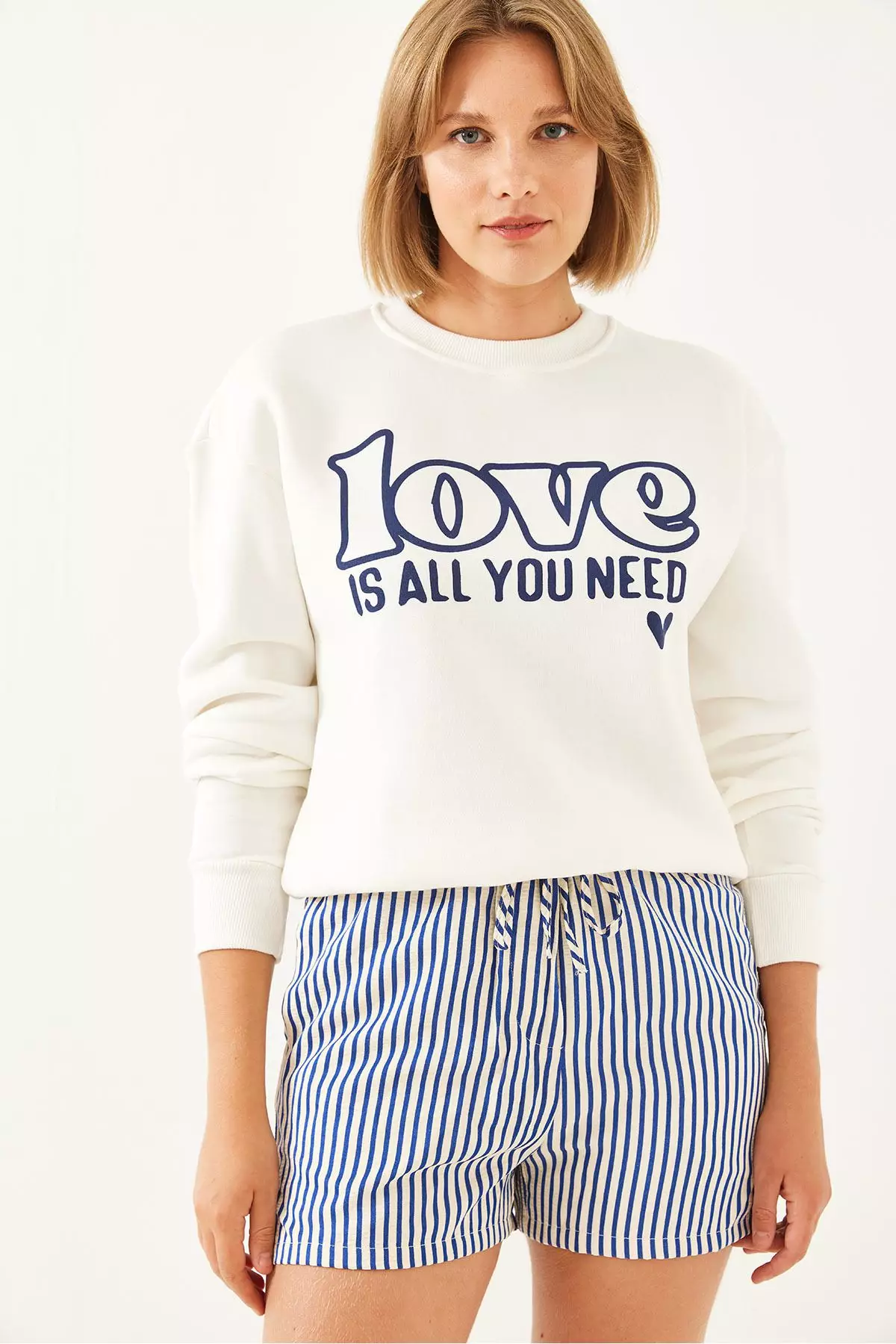 Women's Loose Cut Round Neck Sweatshirt Mbhs022 60601022