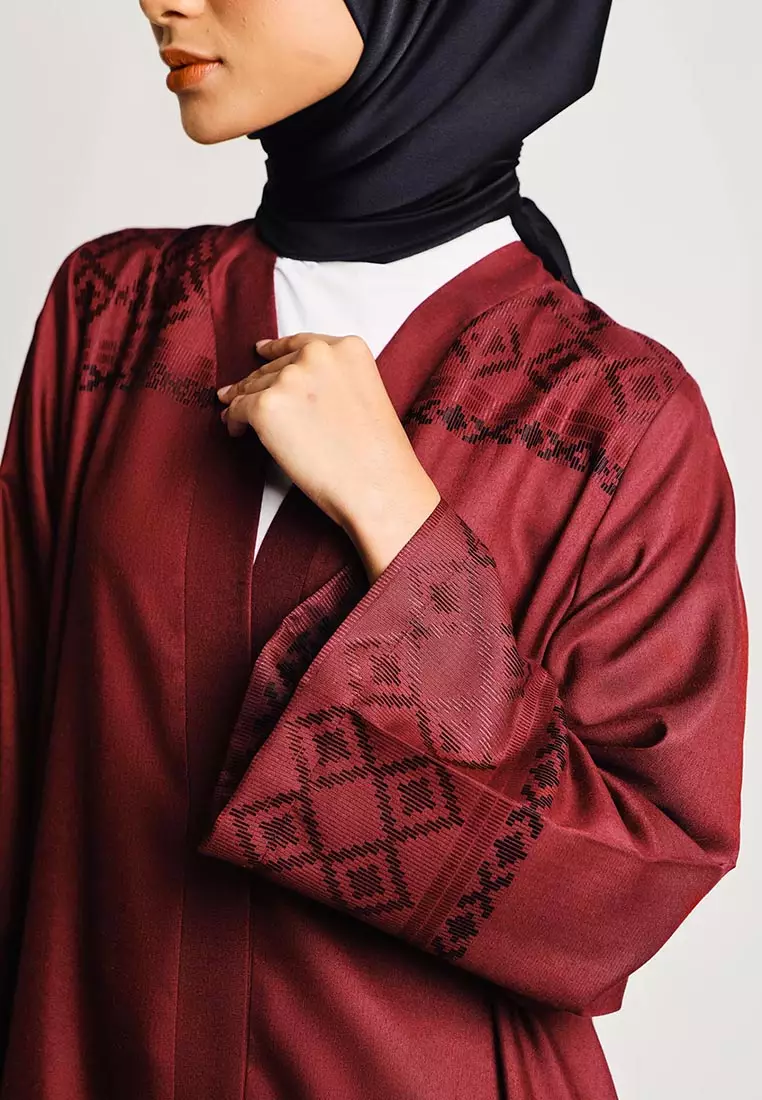 Maroon abaya hotsell dress