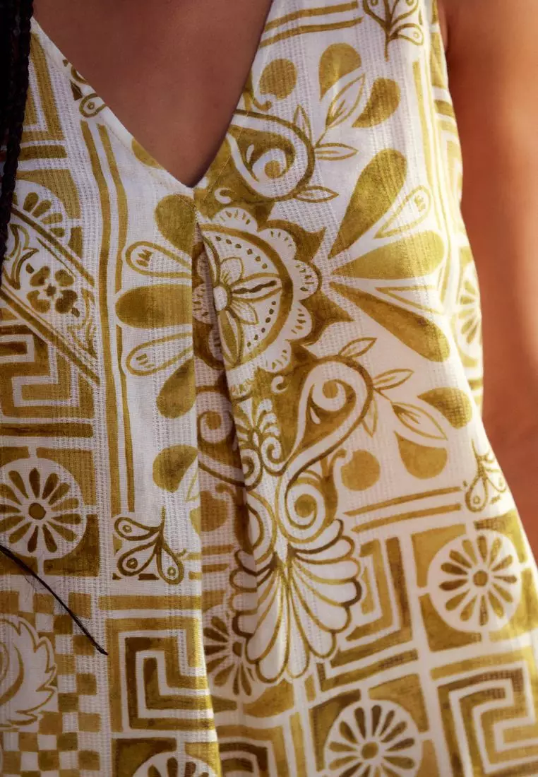 Linen Blend V-Neck Top