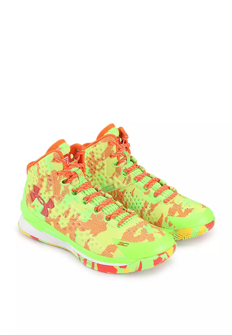White curry top basketball shoes