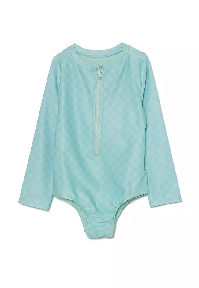 Gap rash guard deals girl