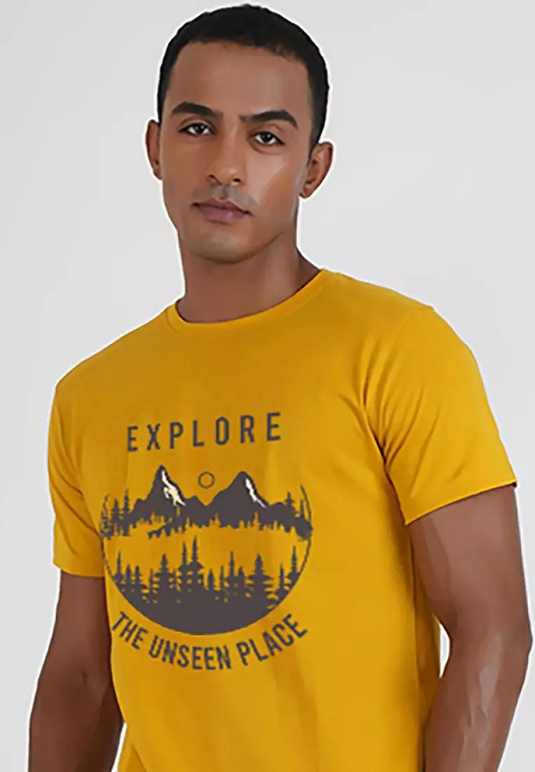 Explore The Unseen 黄色棉质短袖圆领常规版型 T 恤