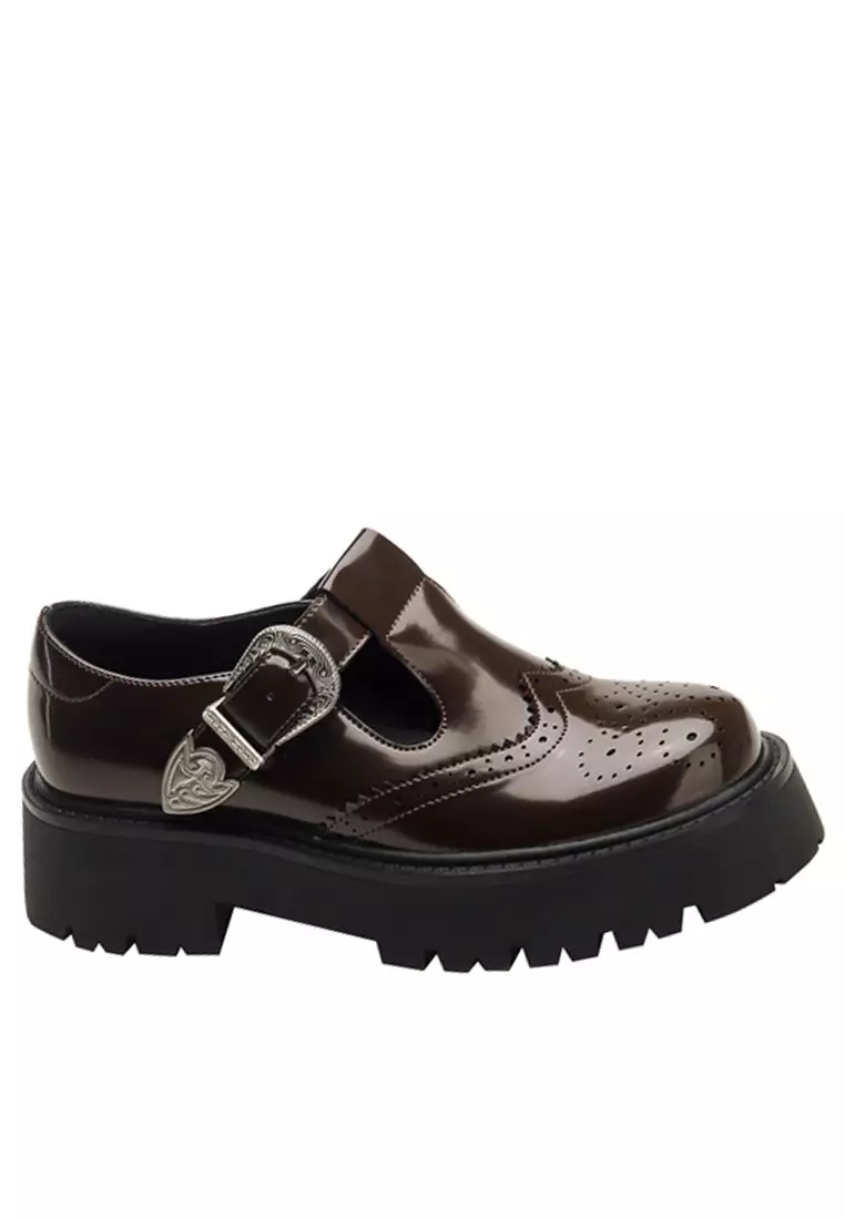 Discount on Twenty Eight Shoes  shoes - SKU: 5cm Buckle Strap Patent Leather Brogue Mary Jane Shoes Te816-9