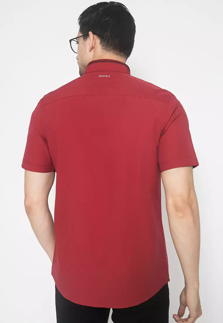 Johnwin - Slim Fit -Kemeja Casual -Kemeja Pria - Kerah Bulat Kotak Polos - Merah