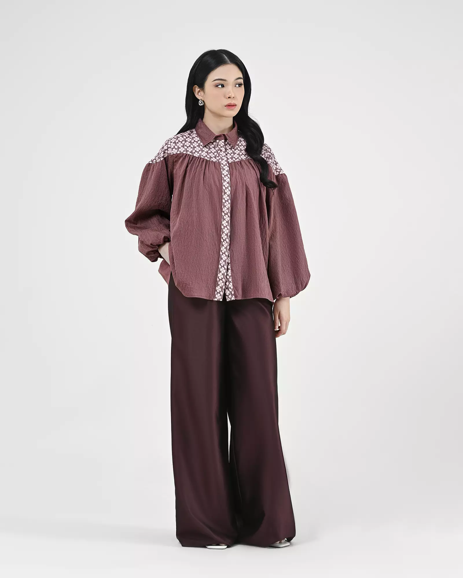 Geulis.id CLONI SHIRT - Maroon