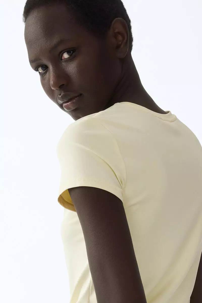 Fitted microfibre T-shirt