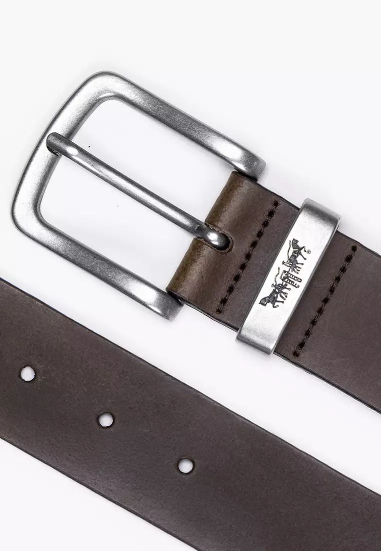 Levi's® Men's Metal Two Horse Keeper Belt (002G4-0001)