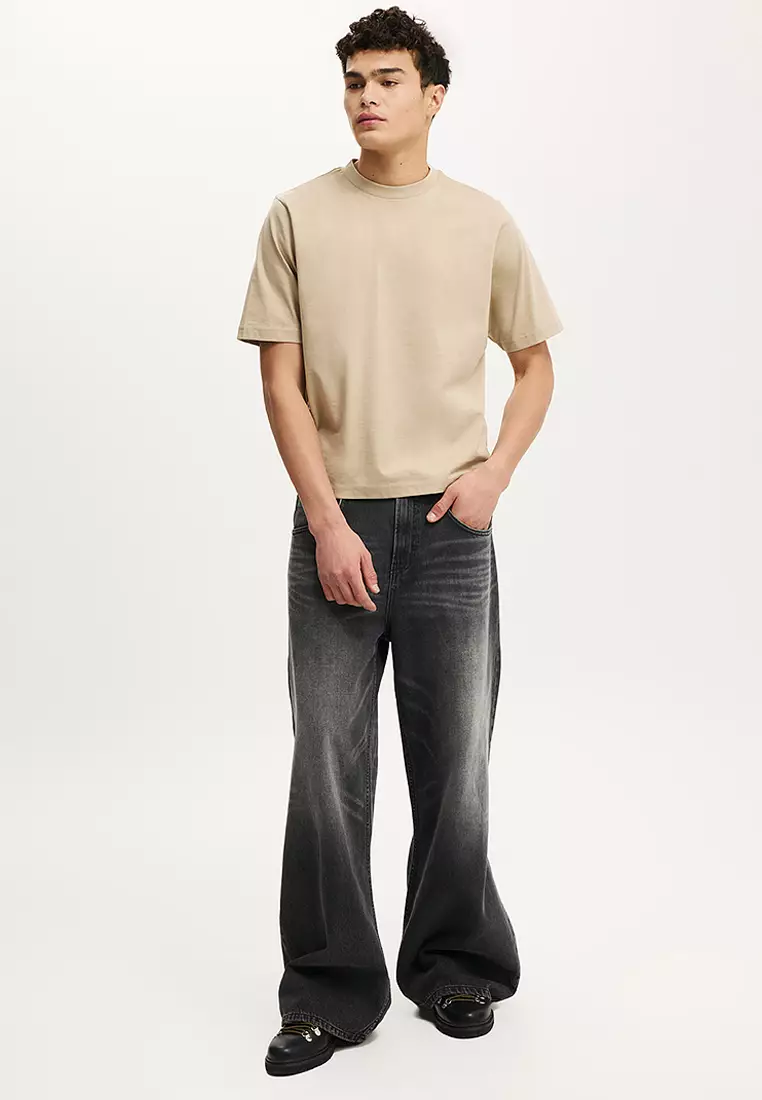 Cropped Fit T-Shirt