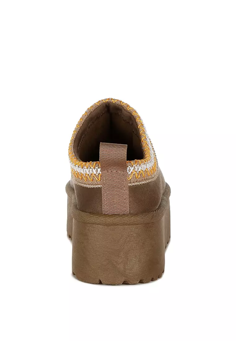 Sepatu Slip-On Klasik Berbulu Platform Sulaman Taupe