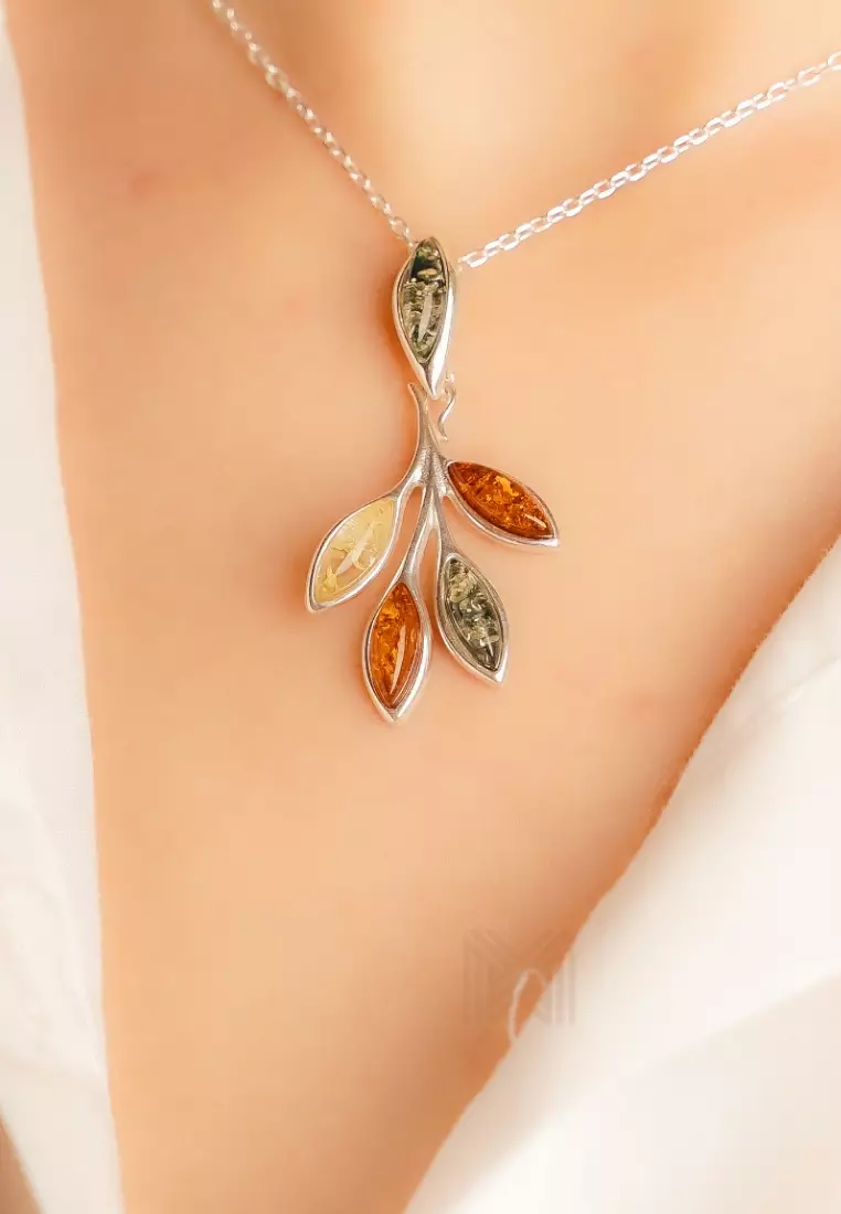 Gold deals amber necklace