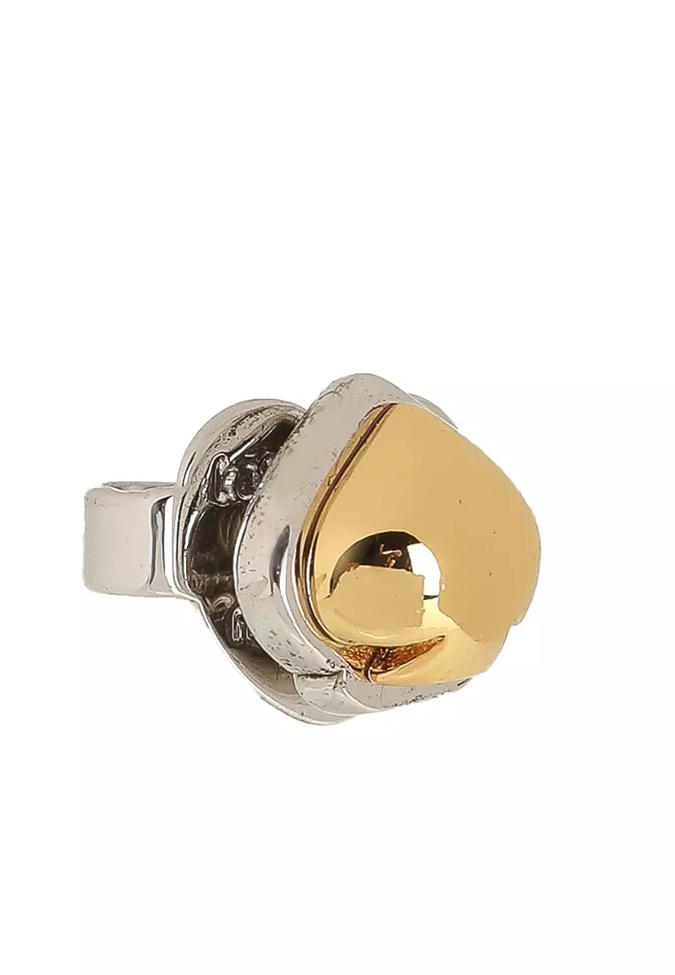 Sculpted Spade 迷你耳釘