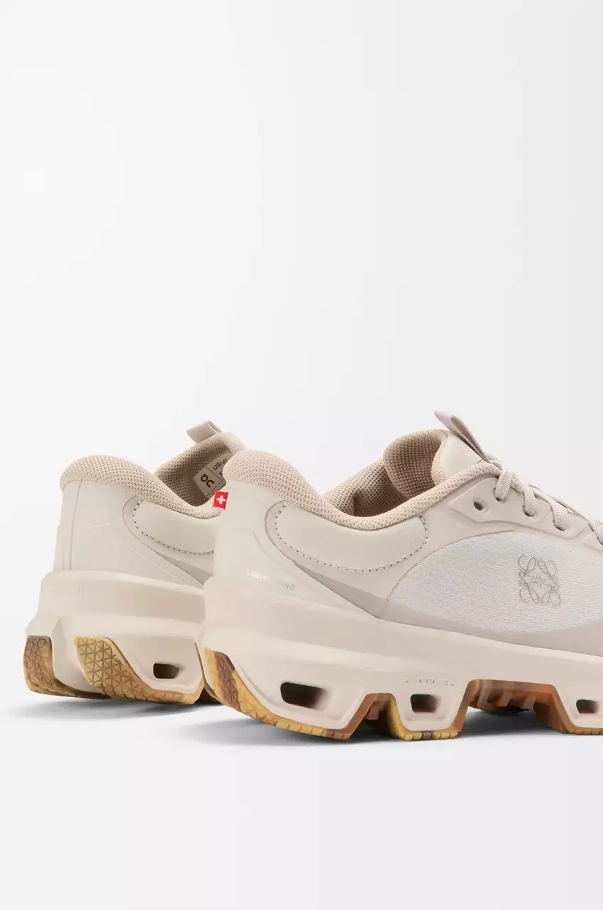 Cloudventure 2.0 Sand 