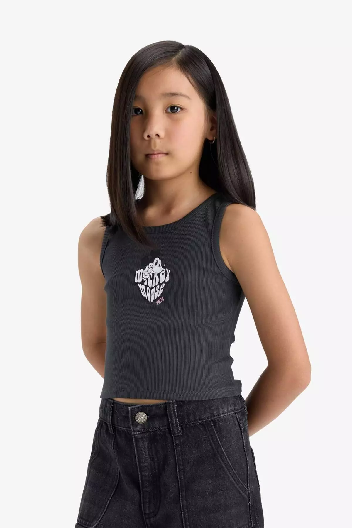 Girl's Disney Mickey & Minnie Crew Neck Undershirt E6519A825Hs