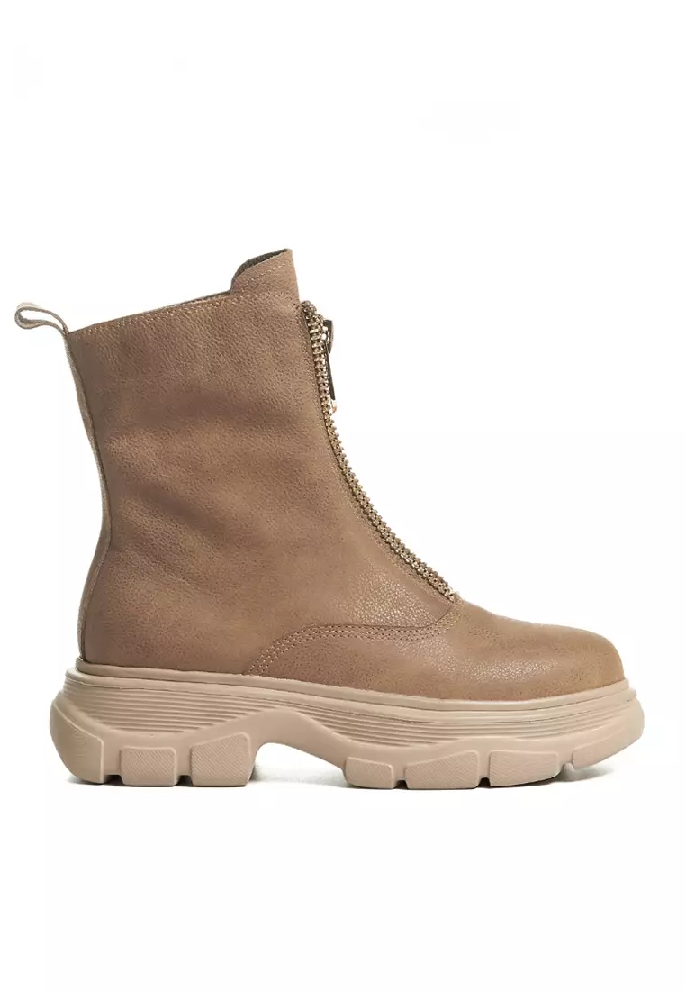 Discount on Twenty Eight Shoes  shoes - SKU: VANSA Leather Front Zipper Platform Ankle Boots VSW-B89583611