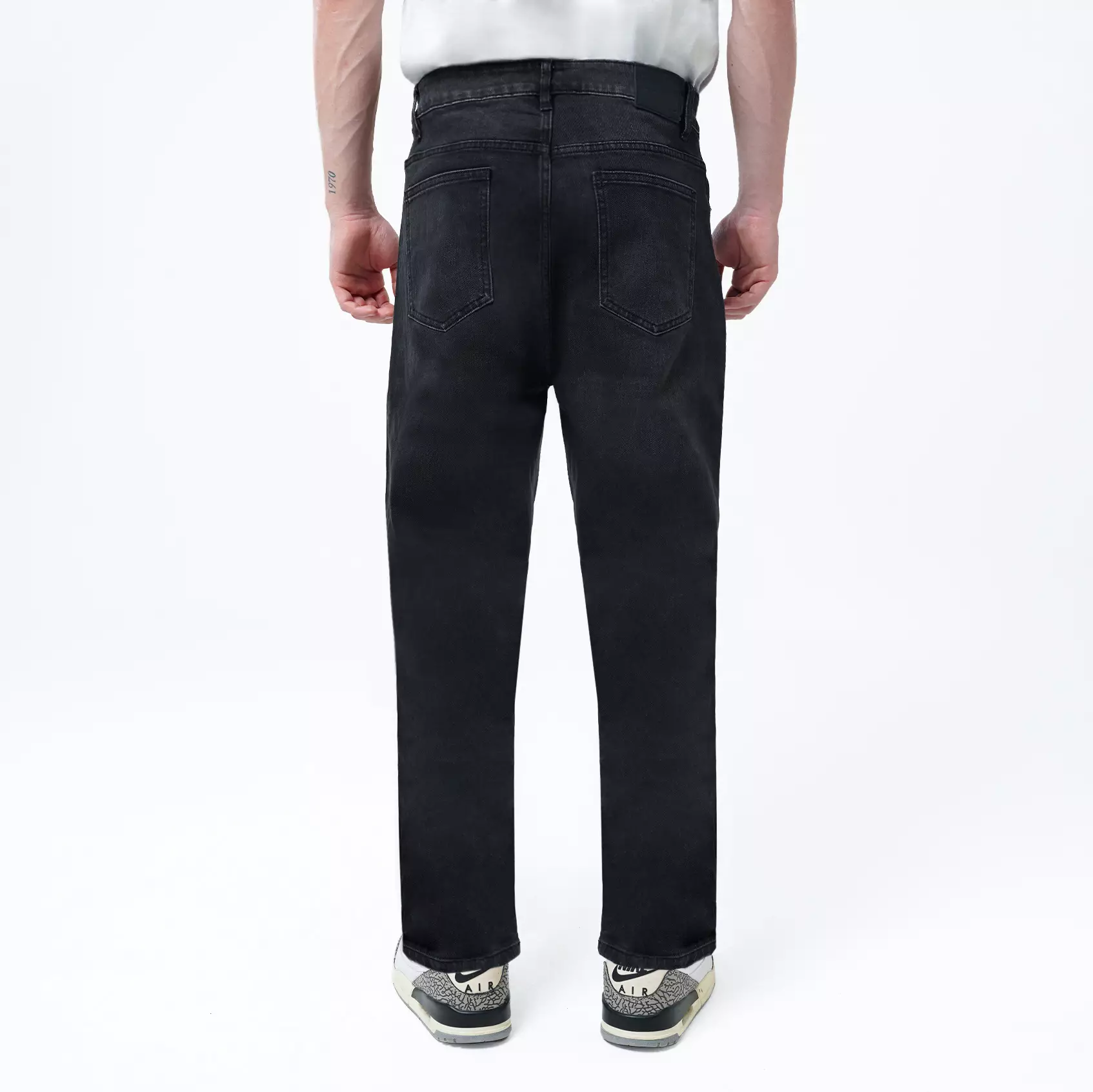 CELCIUS Celana Denim Straight Fit I31000402C Hitam