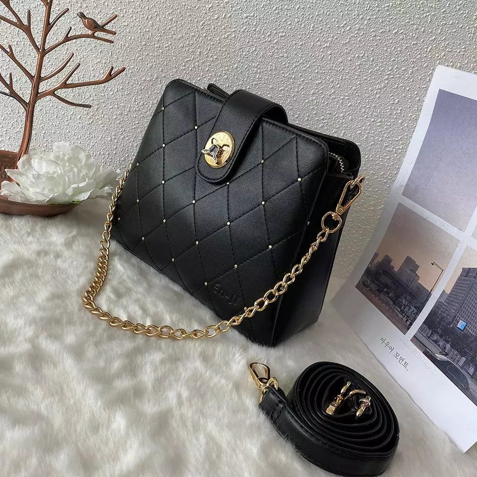 En-ji Soran Shoulderbag - Black