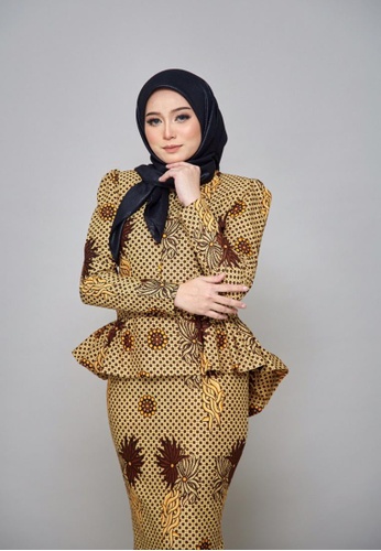 Buy CHYARA 3.0 - Batik Peplum Inara for Lady from ROSSA COLLECTIONS in Orange and Yellow only 179