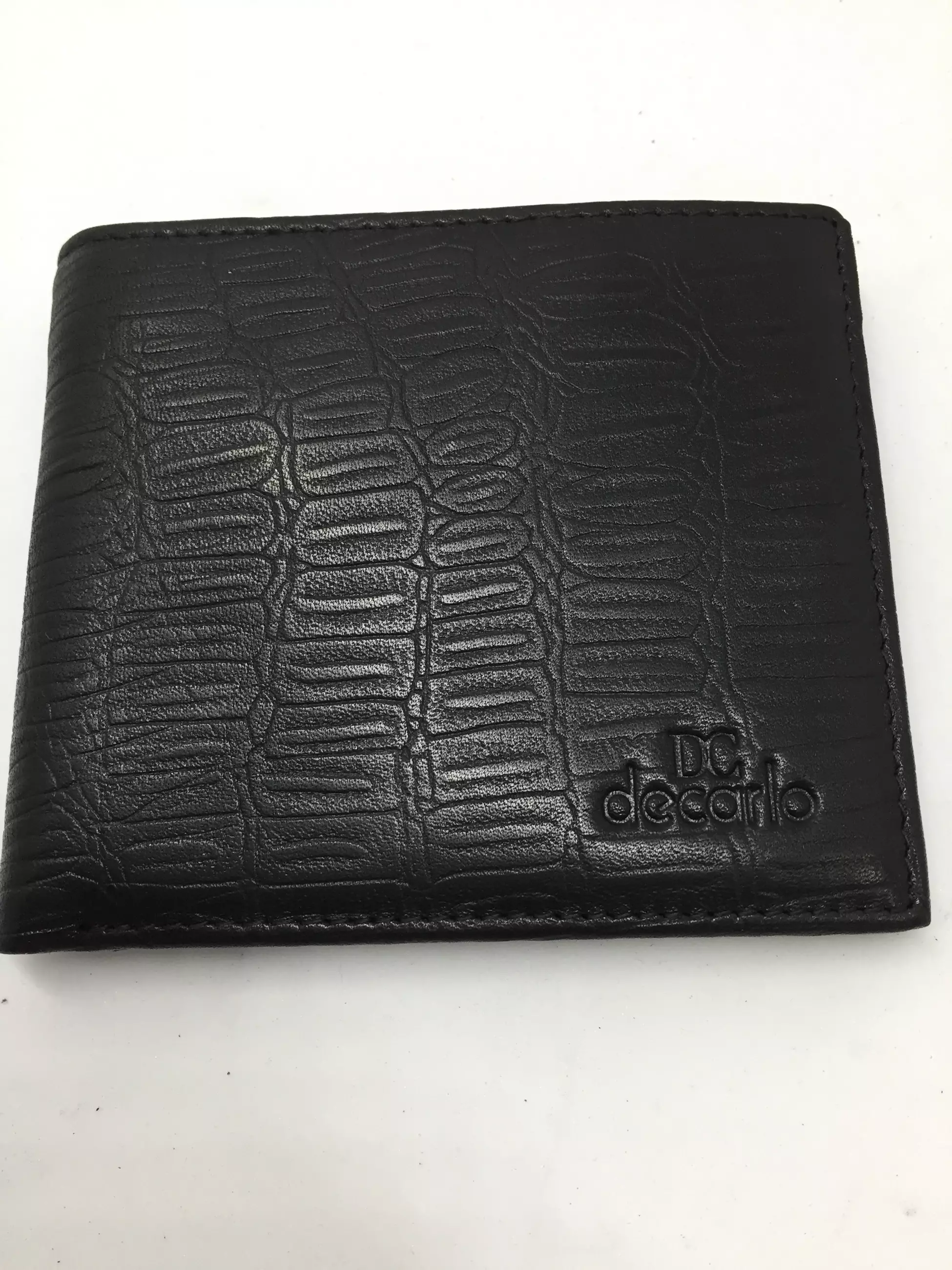 Dompet Decarlo DPT-DC-111CKR-Hitam
