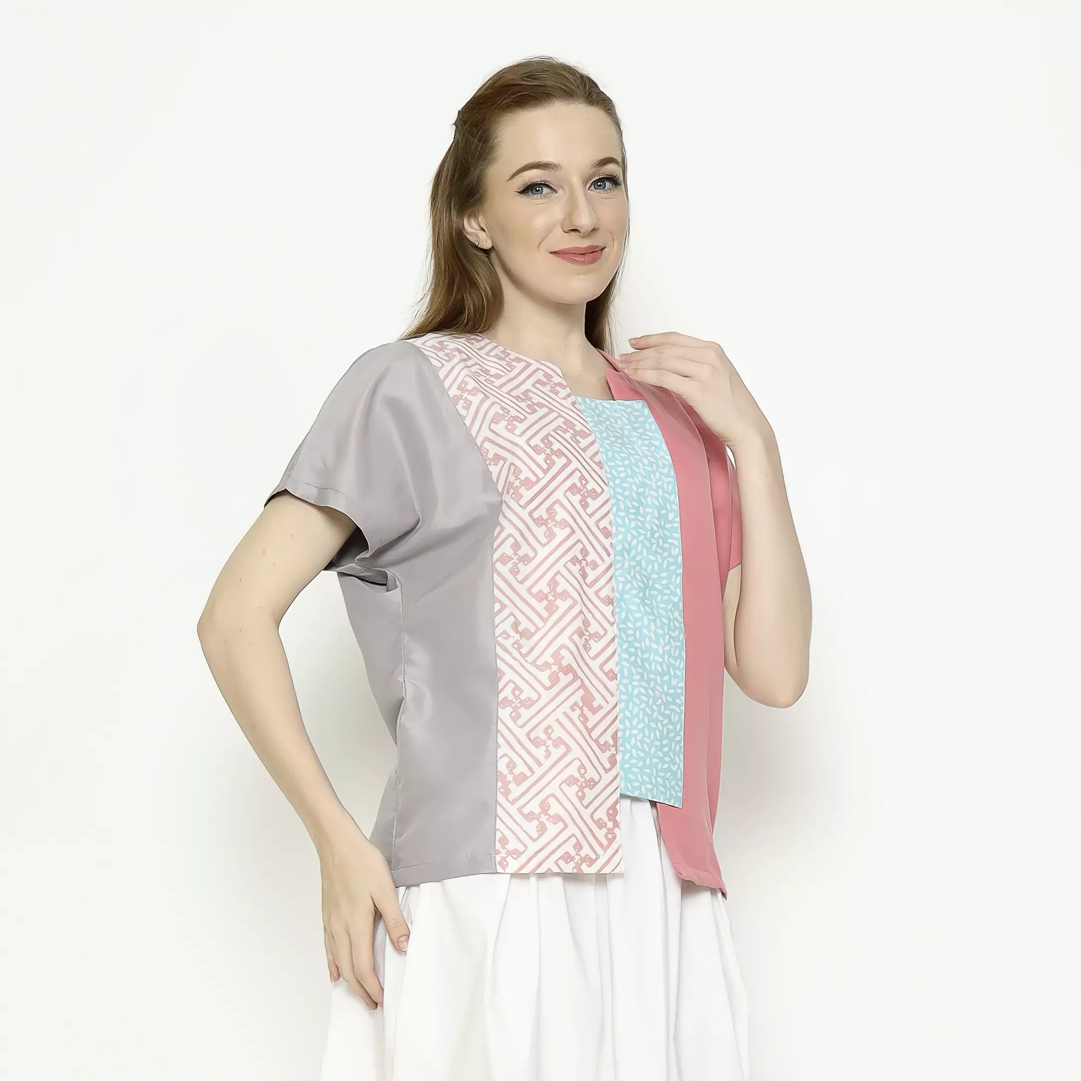 Blouse Batik Wanita - Bhatara Batik Novina - Atasan Batik Modern Lengan Pendek