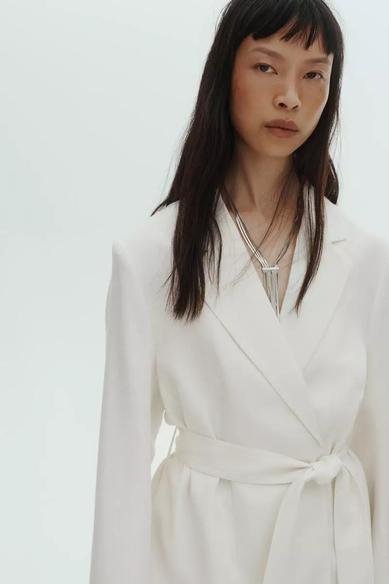Textured-weave tie-belt blazer