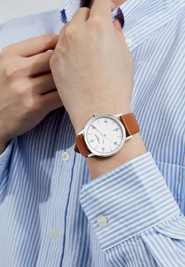 Men's Casual Watch φ39mm Round Dial vegan leather Strap Bauhaus Style Calendar Function Waterproof Watch Orton-Brown