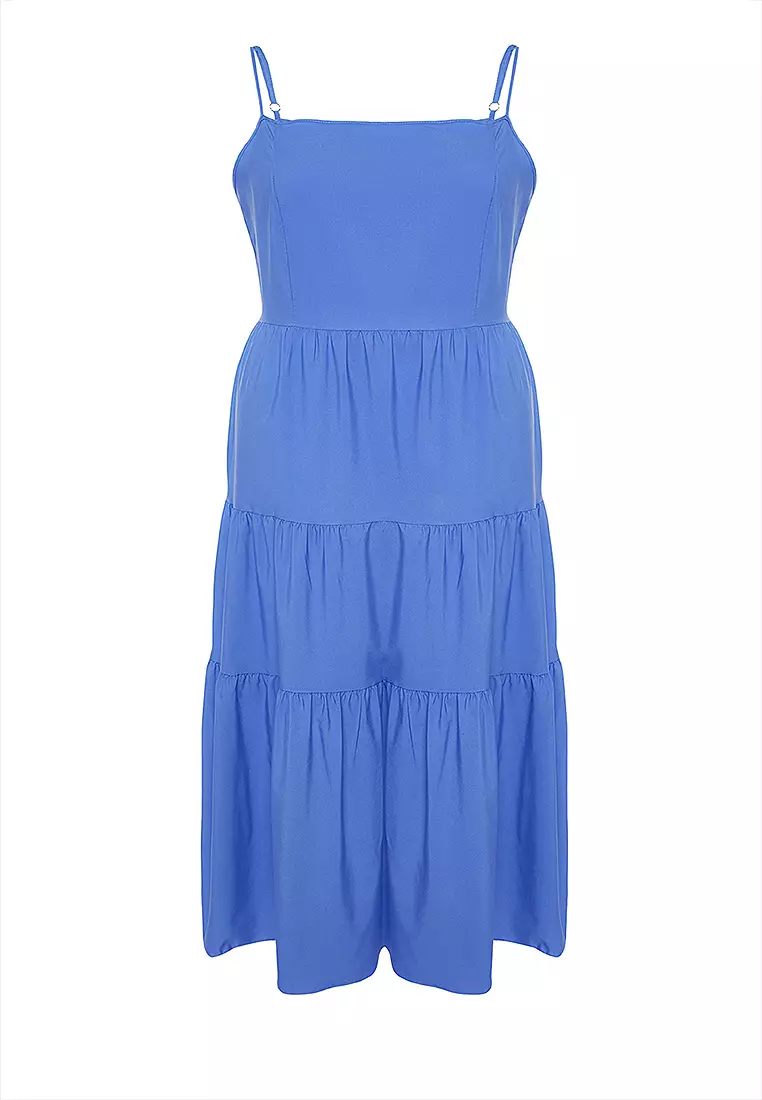 Plus Size Sleeveless Midi Dress