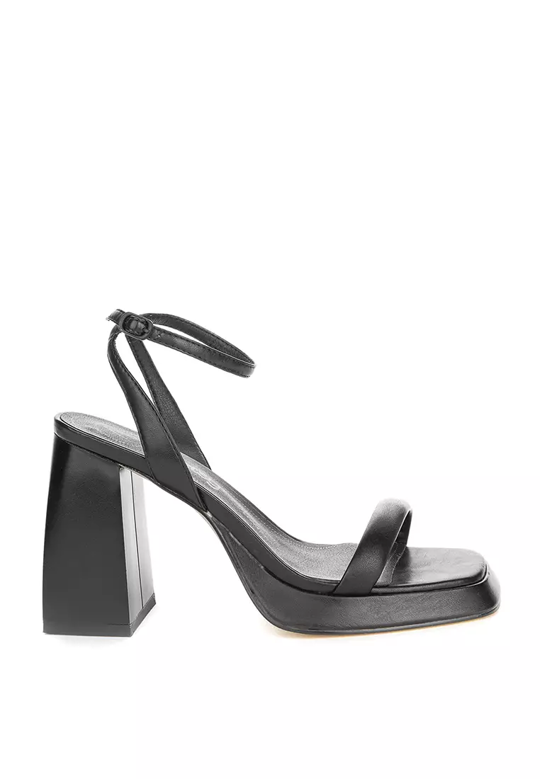 Discount on Betsy  shoes - SKU: Onyx Sandal Block Heels