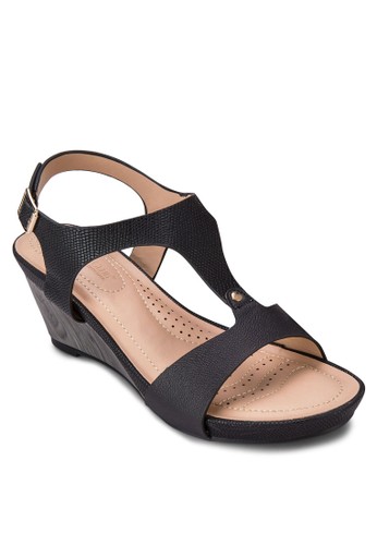 T字帶zalora時尚購物網的koumi koumi繞踝楔形涼鞋, 女鞋, 楔形涼鞋