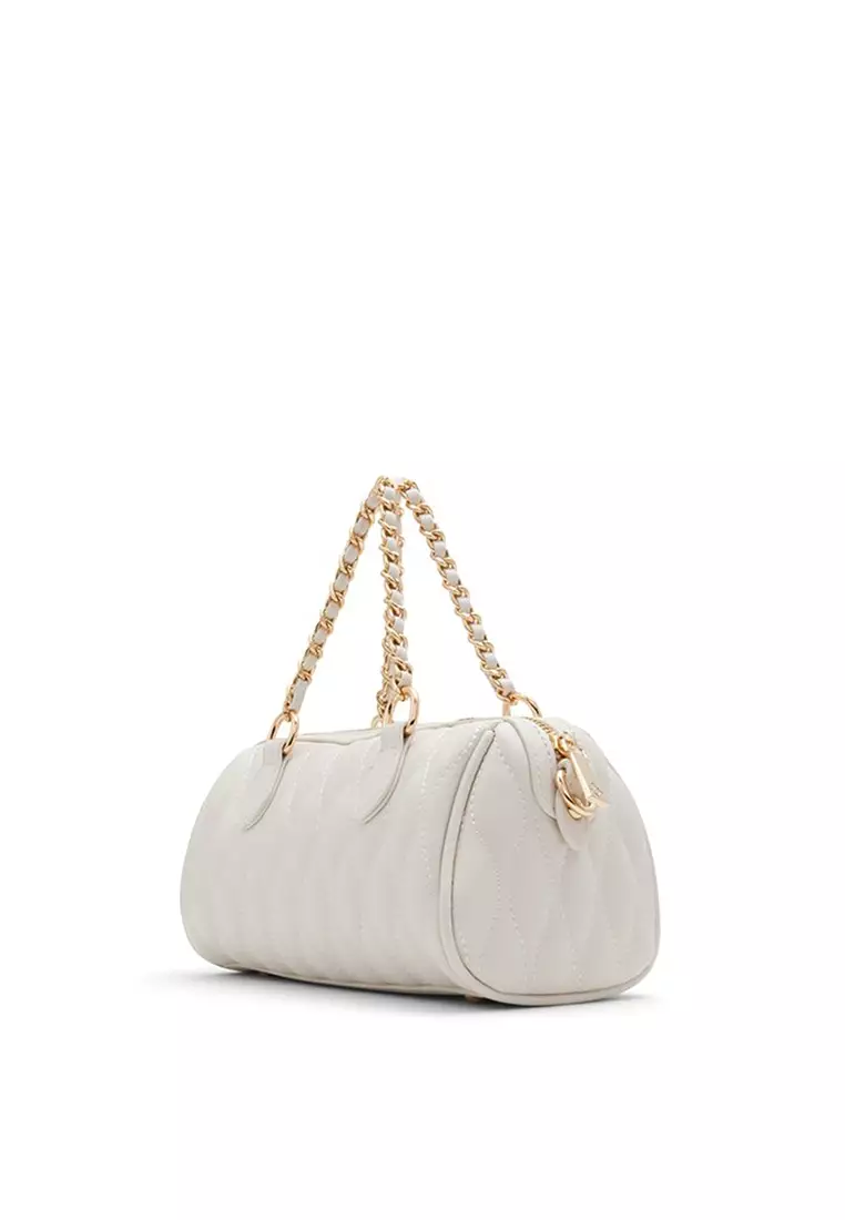 Quilted chain on sale cross body bag