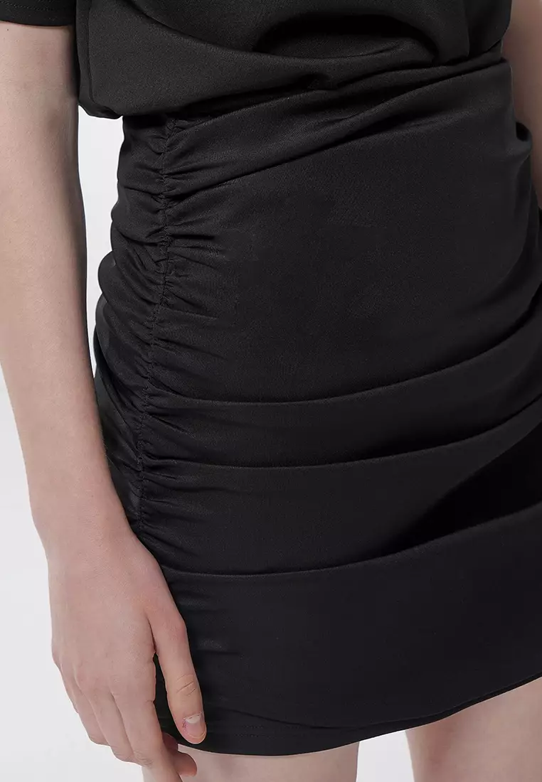 Creased Fitted Skirt