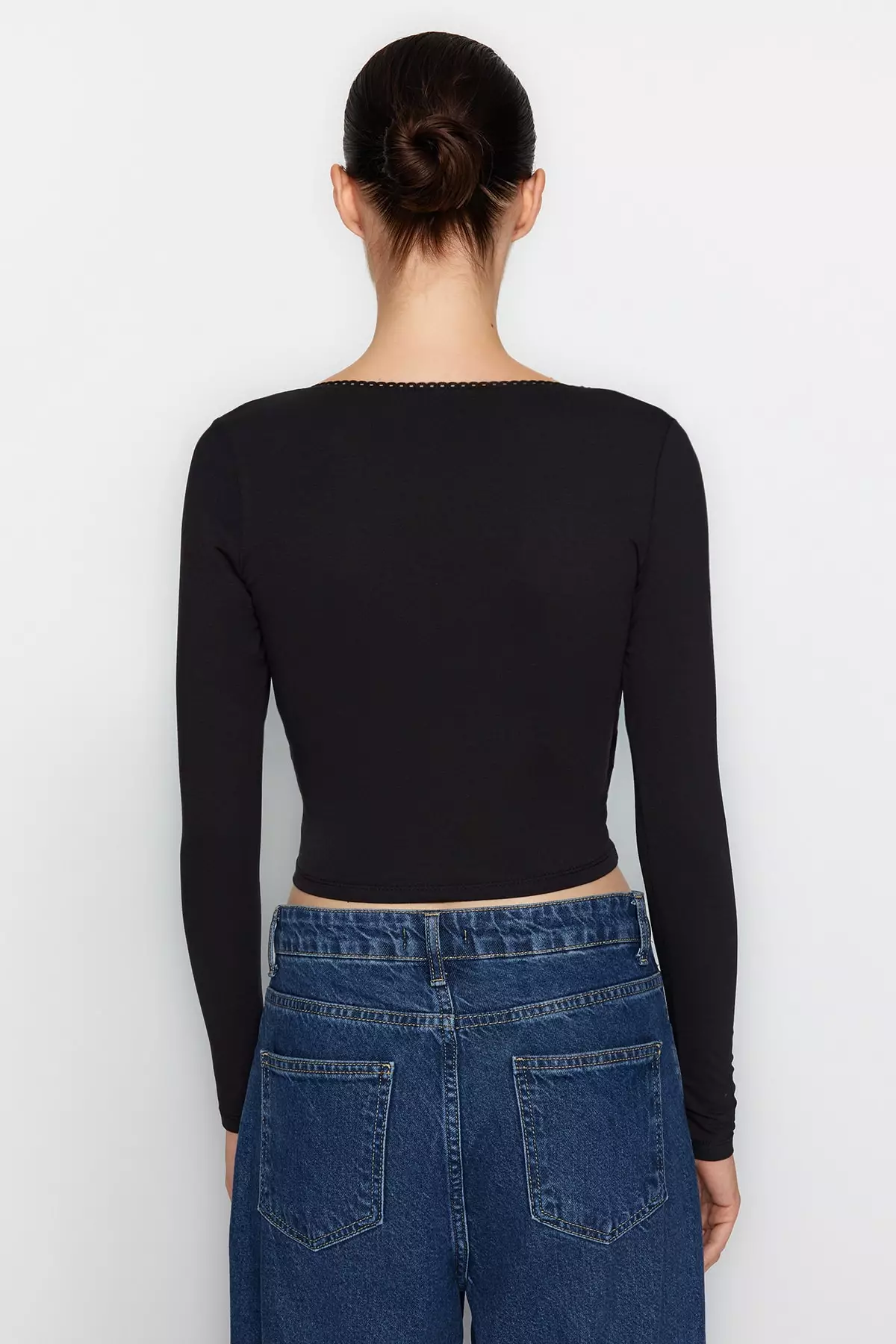 Double Breasted Collar Lace Detailed Crop Top