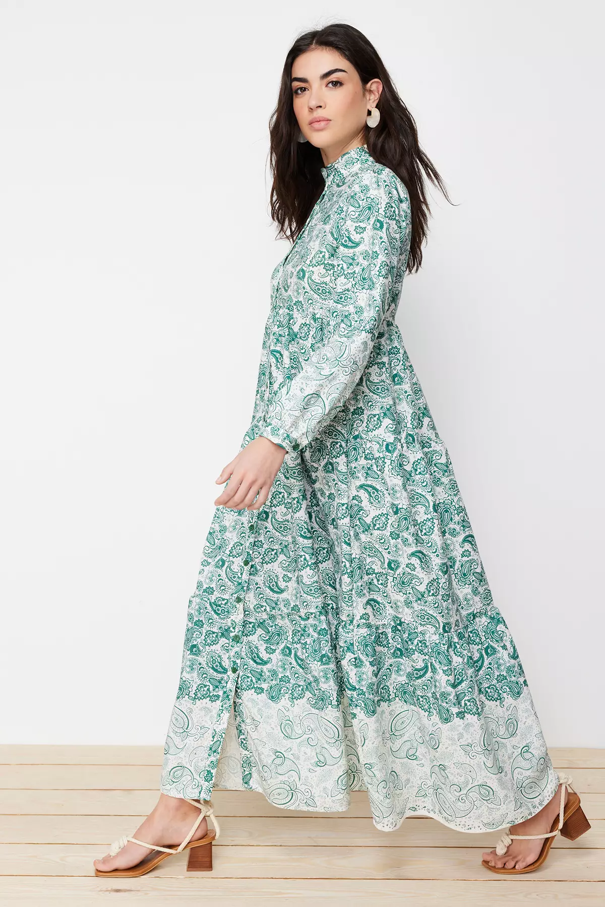 MODEST Judge Collar Shirt Dress