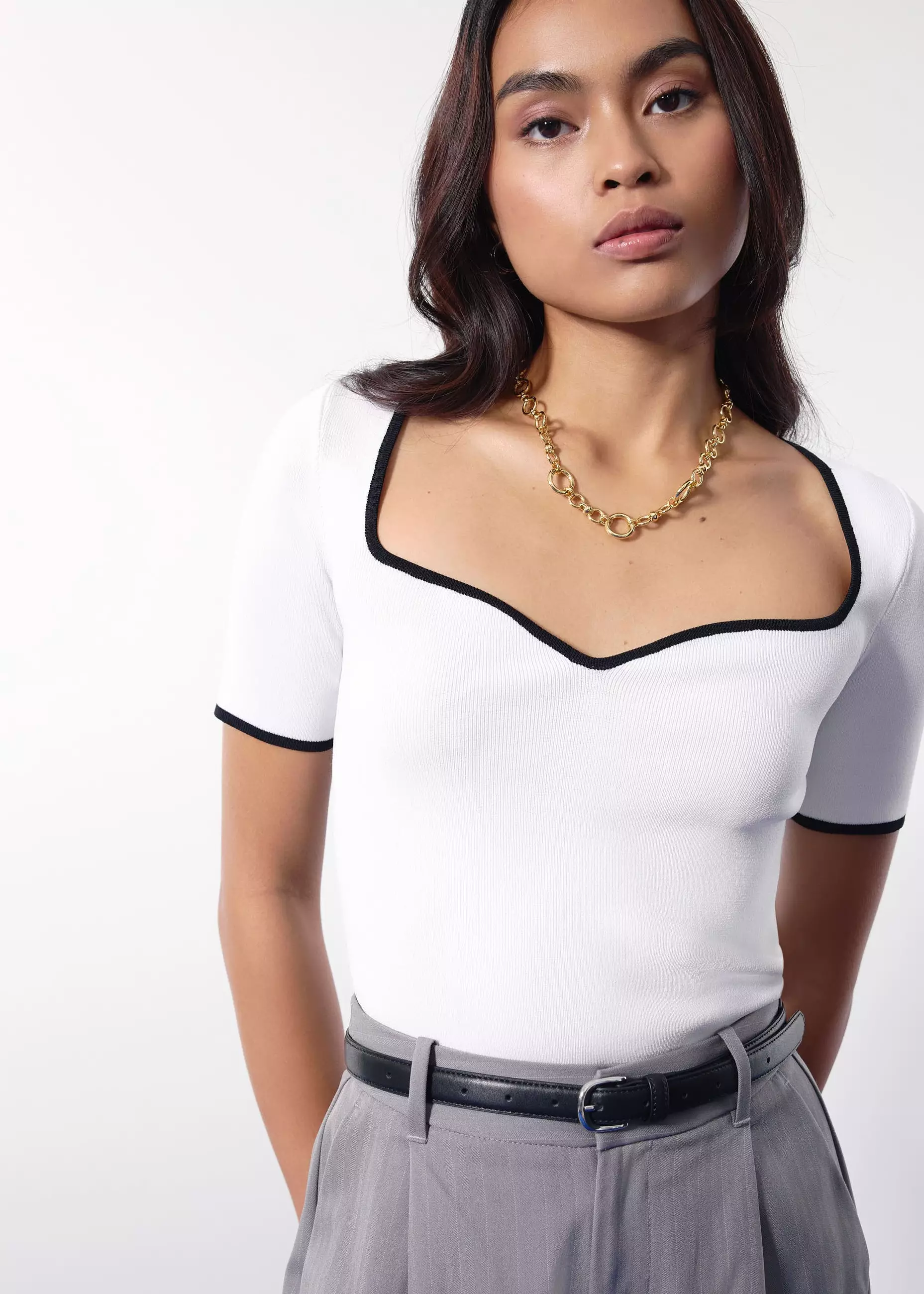 Atasan Wanita - Cinta Knit Sweetheart Fitted Top