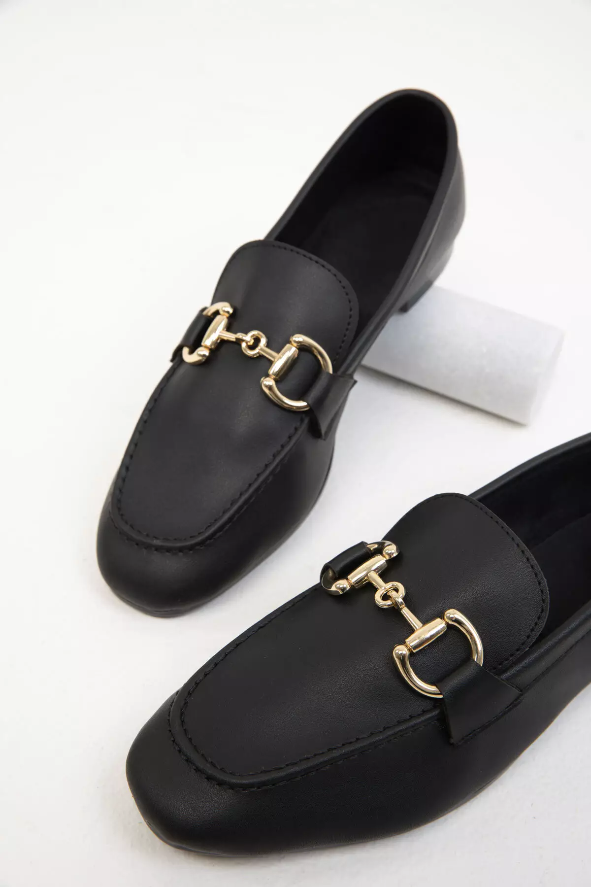 Black Women's Loafer Shoes 18930