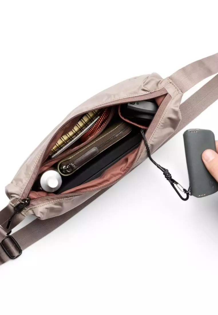 Bellroy Laneway Crescent Bag 2.5L - Fawn