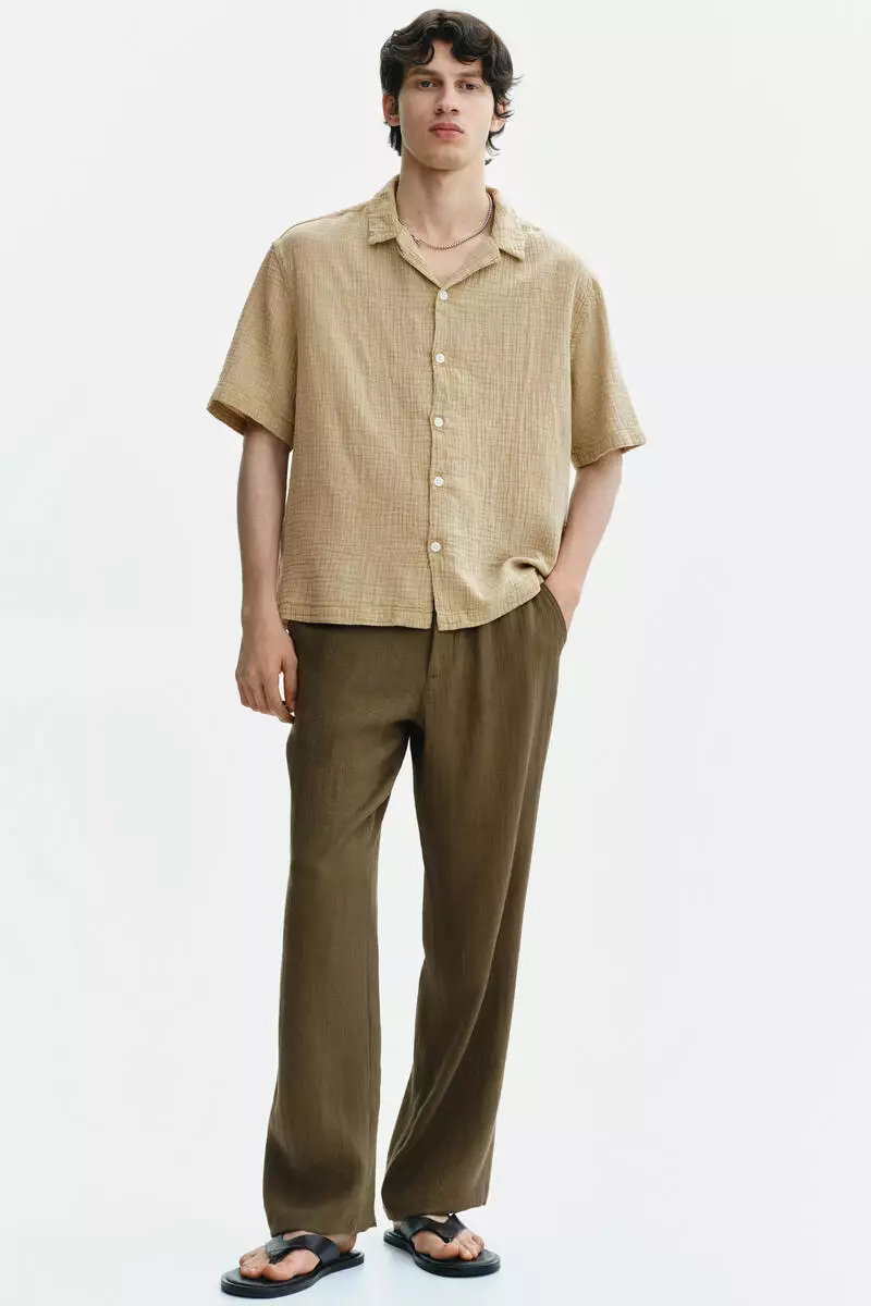 Relaxed Fit Short-sleeved muslin shirt